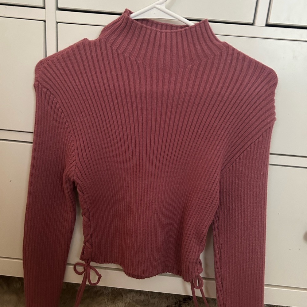 Alterd State, pink sweater, size medium